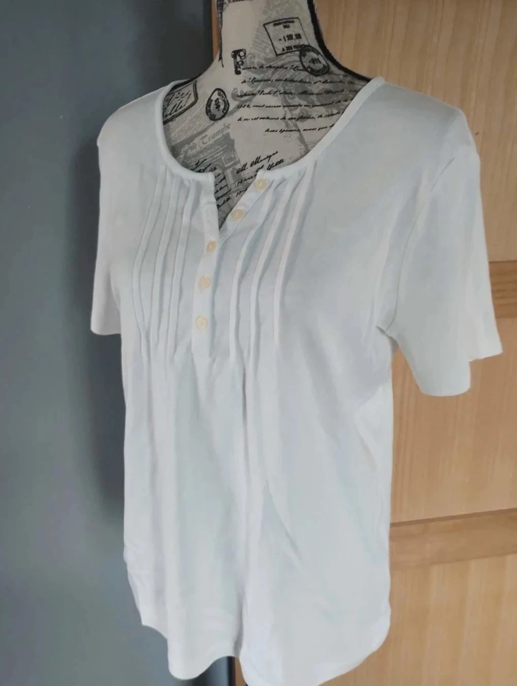 Camiseta blanca con botones, Damart T40/42 – photo 2